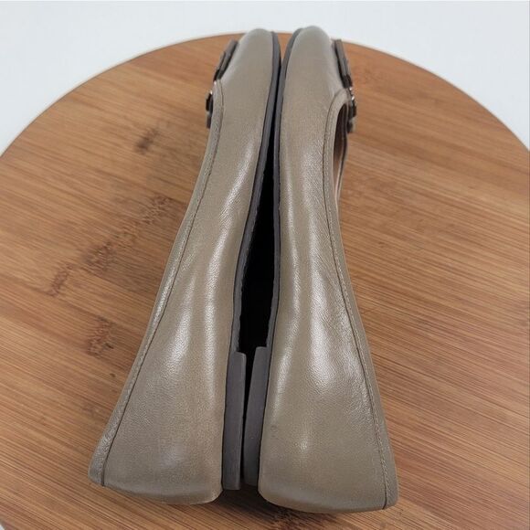 Tory Burch Women's Lowell Leather Logo Ballerina Flats Fango Size 6.5 - Picture 9 of 12